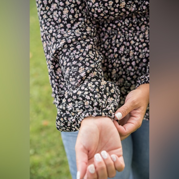 NWT | Emily Wonder | Floral Scoop Neck, Long Sleeve Peplum Blouse/Top - Picture 11 of 12